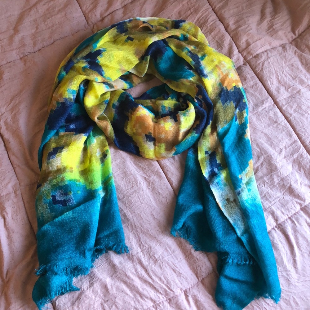 Multi-color scarf